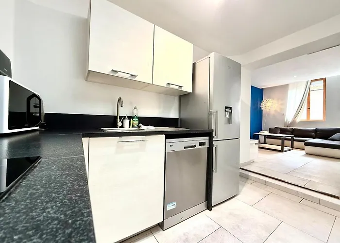 L'eva-ambre - 2 - Parking & Clim